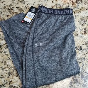 Under Armour cropped pants.